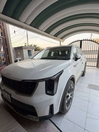 سورنتو 2025 6 سلندر  وكالة الشركة الدولية العراقية  - السيارة بعدها بت...