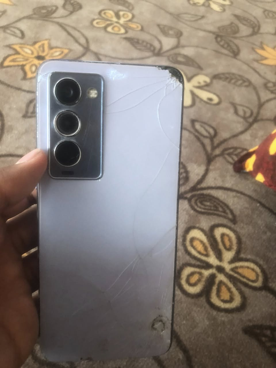 السلام عليكم جهاز للبيع السعر ٥٠الف 
السماعه ما تشتغل تكدر تسمع بل هتفون


**إذا كنت صاحب هذا الإعلان وتريد حذفه لأي سبب، رجاءا أرسل رسالة إلى الدعم الفني**