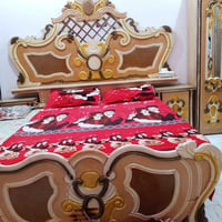 غرفة نوم • نظيفة • للبيع
