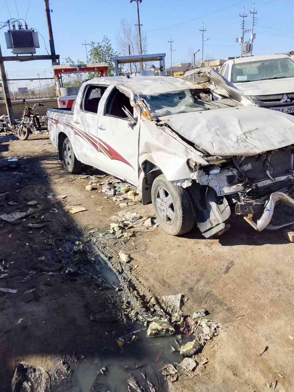 سلام عليكم سياره للبيع تويوتا هايلكس مكلوبه،مكان البصره الدير***********
