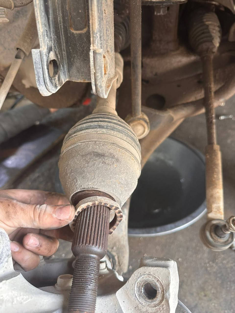 صباح الخير تم وبعون الله تبديل كير كرفان 2018  وتبديل كير كرفان  17 وتبديل درام شفت بس شوفو التلزيك الدرام شفت بيمن معلي خوب اختصر التلزيك وشدله درام شف البلادي وخلص مع العلم الودل قبل فتره مبدلهن ذني الدرام شفتات يم شخص [  من خدمات رضاوي الربيعي شارع الضلال قرب تقاطع معارض النهضه  ***********
