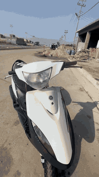 السلام عليكم
للبيع ماكس عدلة 

دراجة نضيفة مال جناي 

ما نقصها اي شي 

مكينة كفالة قبل شهر شادها من الحاوية 

كهربائيات كلها شغالة من طول لطول 

شلعة ومعدل فول خير من الله 

القرنة 

السعر 575 وبيها مجال شراي خاص 

***********
