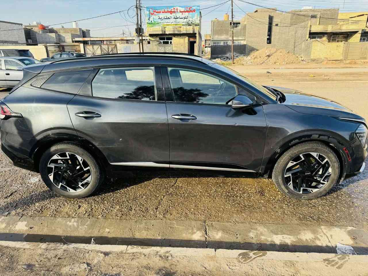 للبيع سبورتج 2023. برستيج.
موصفات اعلى فها.  بل سبورتج.  
بيه. ٣ قطع. صبغ.  
مرقم بغداد 
مكان. بغداد 
***********
