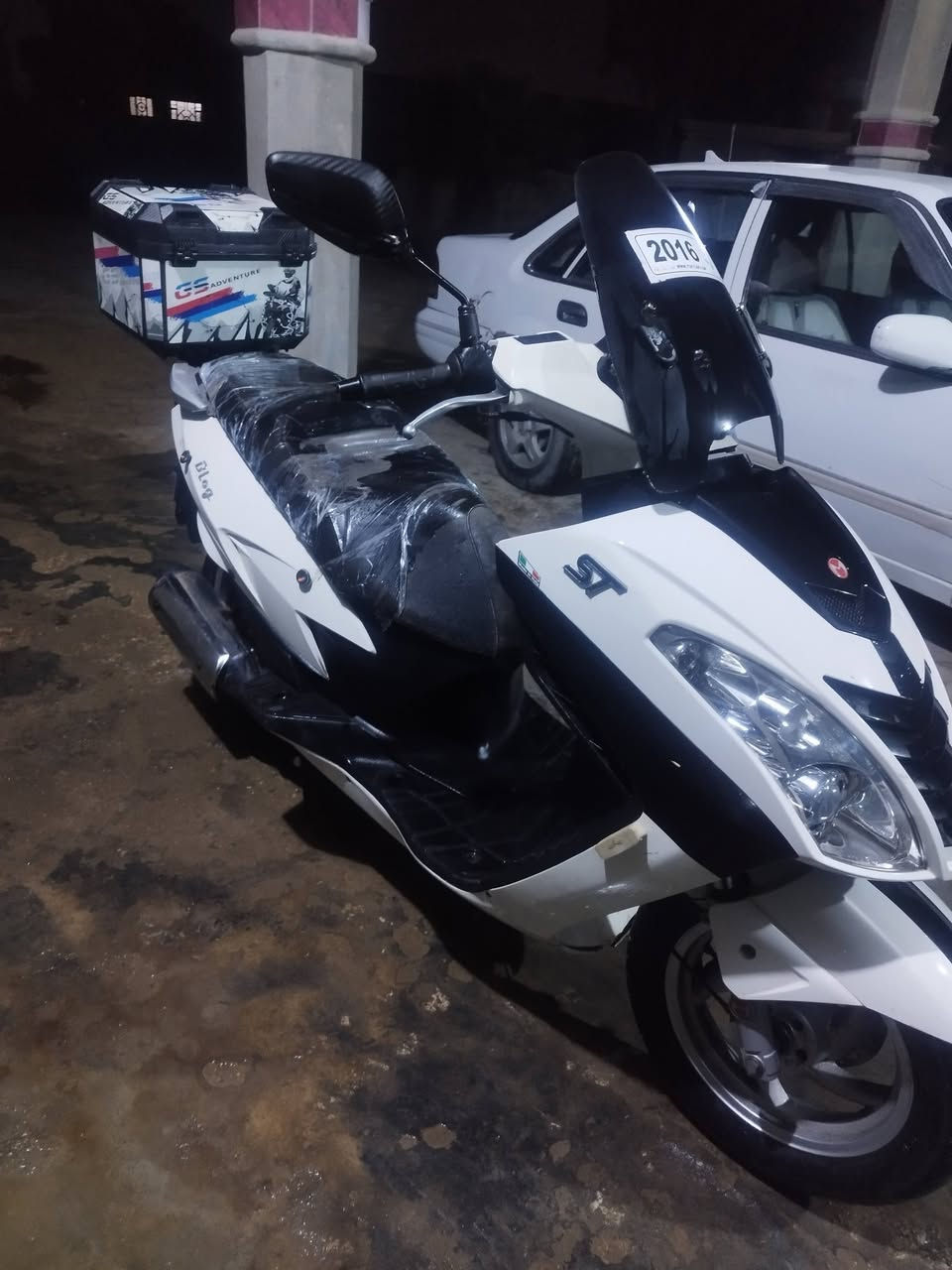 سلام عليكم دراجه للبيع محرك شرط وكهربائيات كلها شغال اتهد من كلشي دراجه بعدها مال باله ولل مروس هم ترهم شعندك نزل السعر 650وبيها مال قليل ***********بي وتساب وليريد يرسلني عل مسنجر واني بل خدمه
