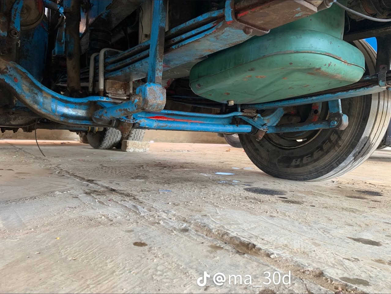 السلام عليكم فولفو اف 12 للبيع. مكينه. كير. شاصي. قمار.  كله  درجه اوله سياره جاهزه للشغل 
رقم انبار الماني مربوطه صهريج 
سنويه ساقطه صار سنه 
باقي التفاصيل ....اتصل على الخاص 
رقم الهاتف 
***********
