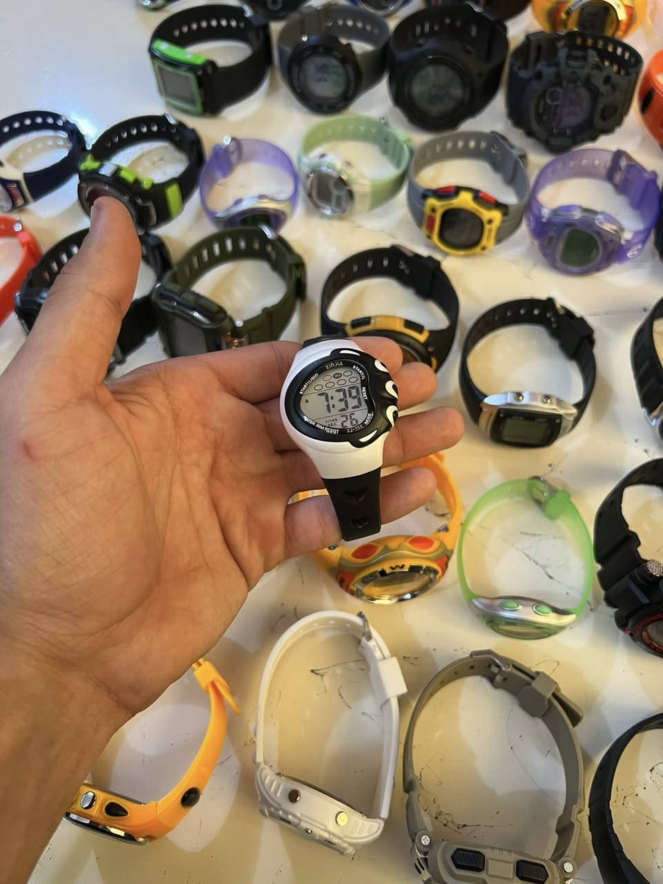 سلام عليكم متاح ساعات باله رياضي
ويوجد خدمه توصيل جميع المحافظات الي يريد يتفضل خاص ويدلل ***********
