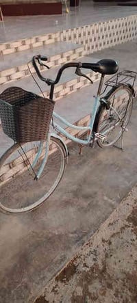 بوسكل للبيع للبيع السعر 60 وبي مجال الرقم 07862244563