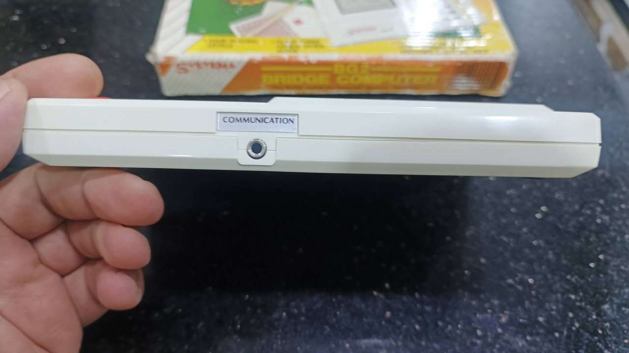 لعبه ورق ريترو باله انكليزية صناعه هونك كونك، بالكارتون تحتاج فقط بطاريه ٩ فولت شغاله شرط الفحص.
30 الف


**إذا كنت صاحب هذا الإعلان وتريد حذفه لأي سبب، رجاءا أرسل رسالة إلى الدعم الفني**