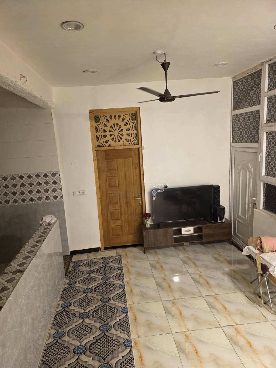 للبيع مساحه 100متر واجه 10x10 عنوانه كربلاء فريحه يبعد عن الشارع العام 100 متر سعر 58.   ***********

