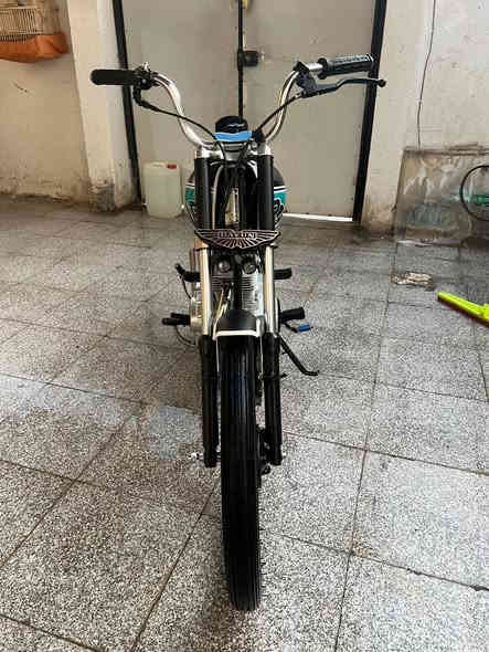 سلام عليكم نامه شلامجه مديل شاصي 22 وتعميره 24 اوراق السعر خاص مكلف بنشر هاذ رقم ***********
