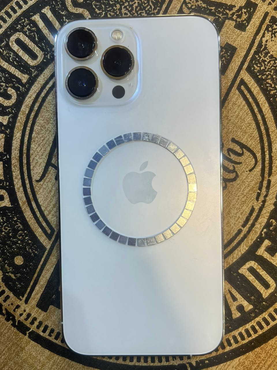 سلام عليكم اخوان عندي 13 برو ماكس ابيضّ الجهاز جديد ونضيف زلغ مابي جهاز يخبل بطارية 94 ذاكره 256 
مع كارتون الجهاز شحن يخبل وتر بروف مكفول من كلشي 
للبيع أو مراوس ويا 16 برو ماكس وانطي فرق 
عنوان البصره الموفقيه 
السعر 725 وبي مجال قليل لشراي ***********
