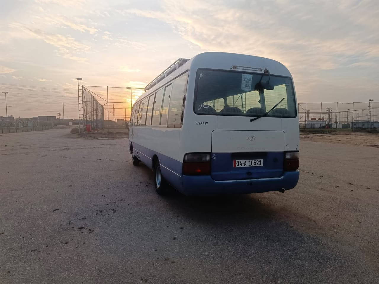 كوستر 2008
صبع ابو دكمه الازرك
بيه شبر صبغ بالجنطه 
بجم بي طعجات مامصلح ملبسه بوشيه
مكينه كير واكسن كفاله 
مكان سياره كربلاء سعر 220
***********
