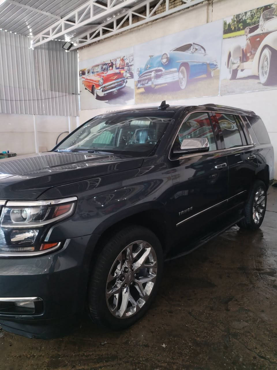 السلام عليكم تاهو موديل 2019 حادثها جاملغ او بنيد مواصفات LT سياره احله من الصور اللون زيتوني محرك كير كفاله السعر 310 او بيها مجال للاستفسار *********** العنوان بغداد البياع
