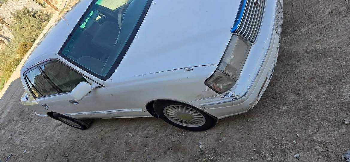 رأس الثورايسر بلاد مدير 98 محرك وكير 2 ونص مكفولة من القص والنقل من  علما سيارة حائز ثالث أندل بس الثالث الأول، والثاني ما أندلهم السعر.
55 مكان السيارة بصره قرنه 
*********** هاذ اثير *********** البصرة, العراق
