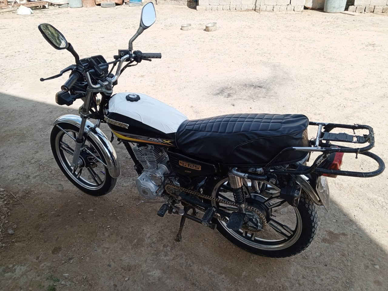 تايكر للبيع موديل 2021 سلف كهربائيات شغاله دبل سويج ريمونت
محرك مفتوح لا صرف ولا تبخير موطور انضف من الصورة السعر خاص 
اتصل وحياك ***********
