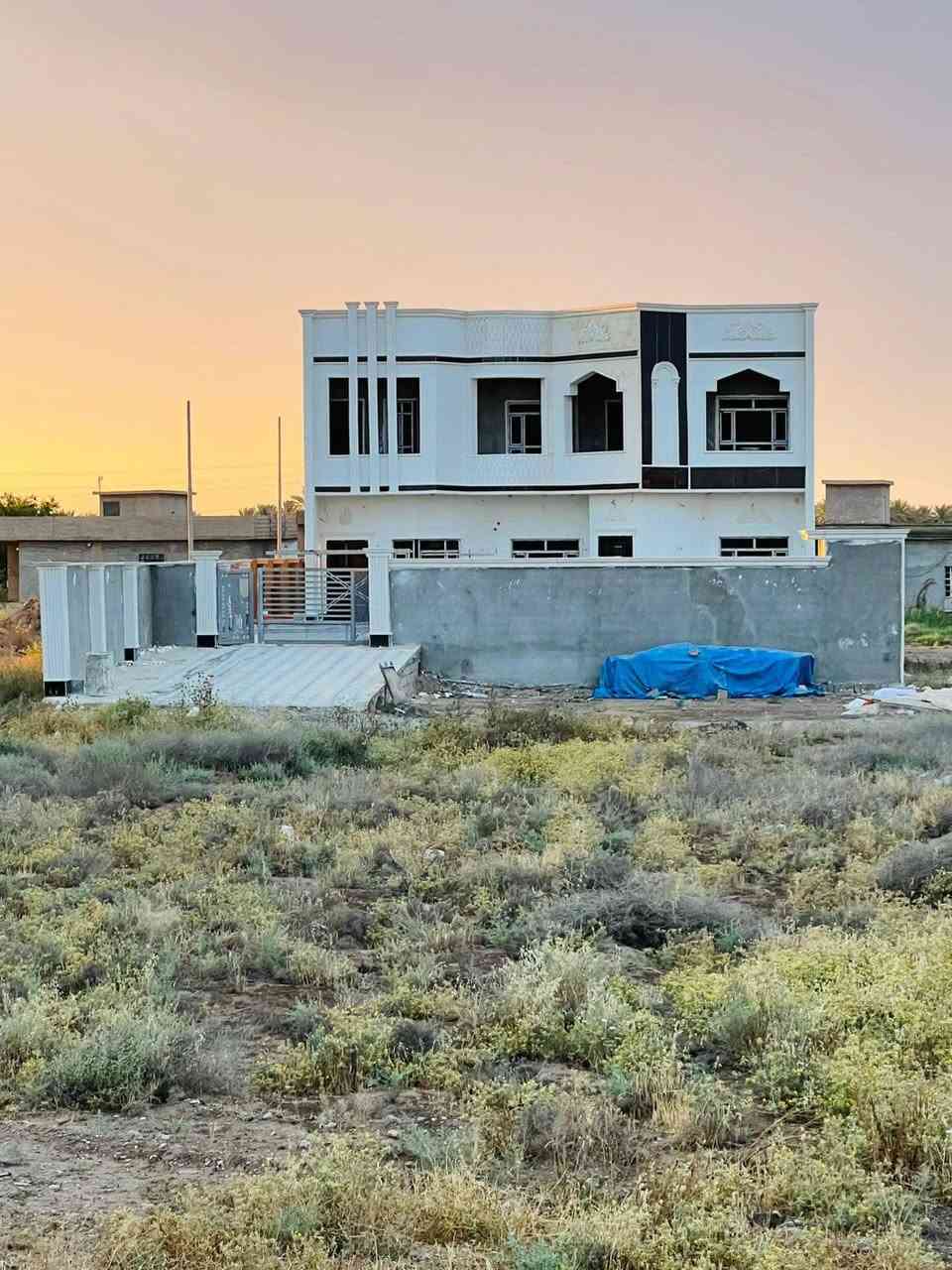 السلام عليكم ورحمة الله وبركاته يوجد كادر لبخ سمنت نقش وجهات منازل طلس فوم تركي انسب  الاسعار ***********
