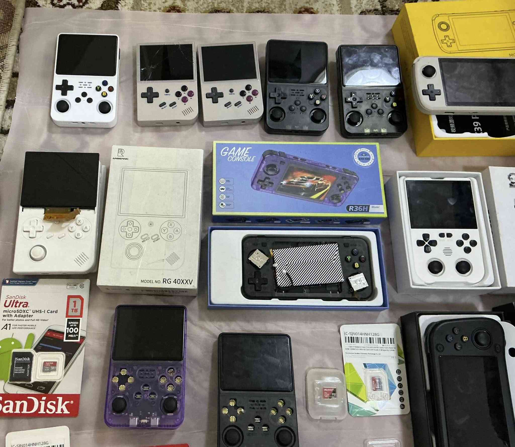 سلام عليكم اخوان شلعه تفيد اهل الصيانه  اقرا المنشور زين  بيهن ١٢ جهاز العاب محمول غير شغالات اكو بيهن نقص بطاريه واكو غير شغلات واكو بيهن شاشه محتركة وياهن رامات بيهن تقريبا ٣٥ رام اغلبيتهن ١٢٨ واكو رام ٢ تيرا واكو واحد تيرا بيهن ميشتغلن وبيهن سرعتهن بطيىئه وفلاش رام نفس الحاله انطيني بيهن سعر زين وبالعافيه اخوان بس الشراي يدخل رجاءا واسف للاطاله


**إذا كنت صاحب هذا الإعلان وتريد حذفه لأي سبب، رجاءا أرسل رسالة إلى الدعم الفني**