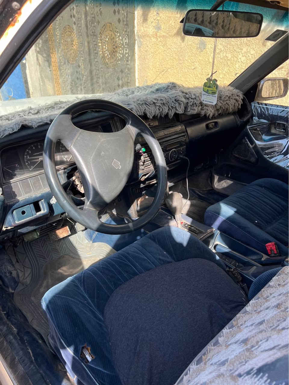 سياره هارتوب سيدونا موديل ٨٨ سياره بسمنه رقم بغداد انكليزي مكينه مال ففتي بيها بدايه تنقيص  كير مكفول ابيع كوم حديد لسعرب٣٥  مكاني بغداد حي النصر *********** بغداد, العراق
