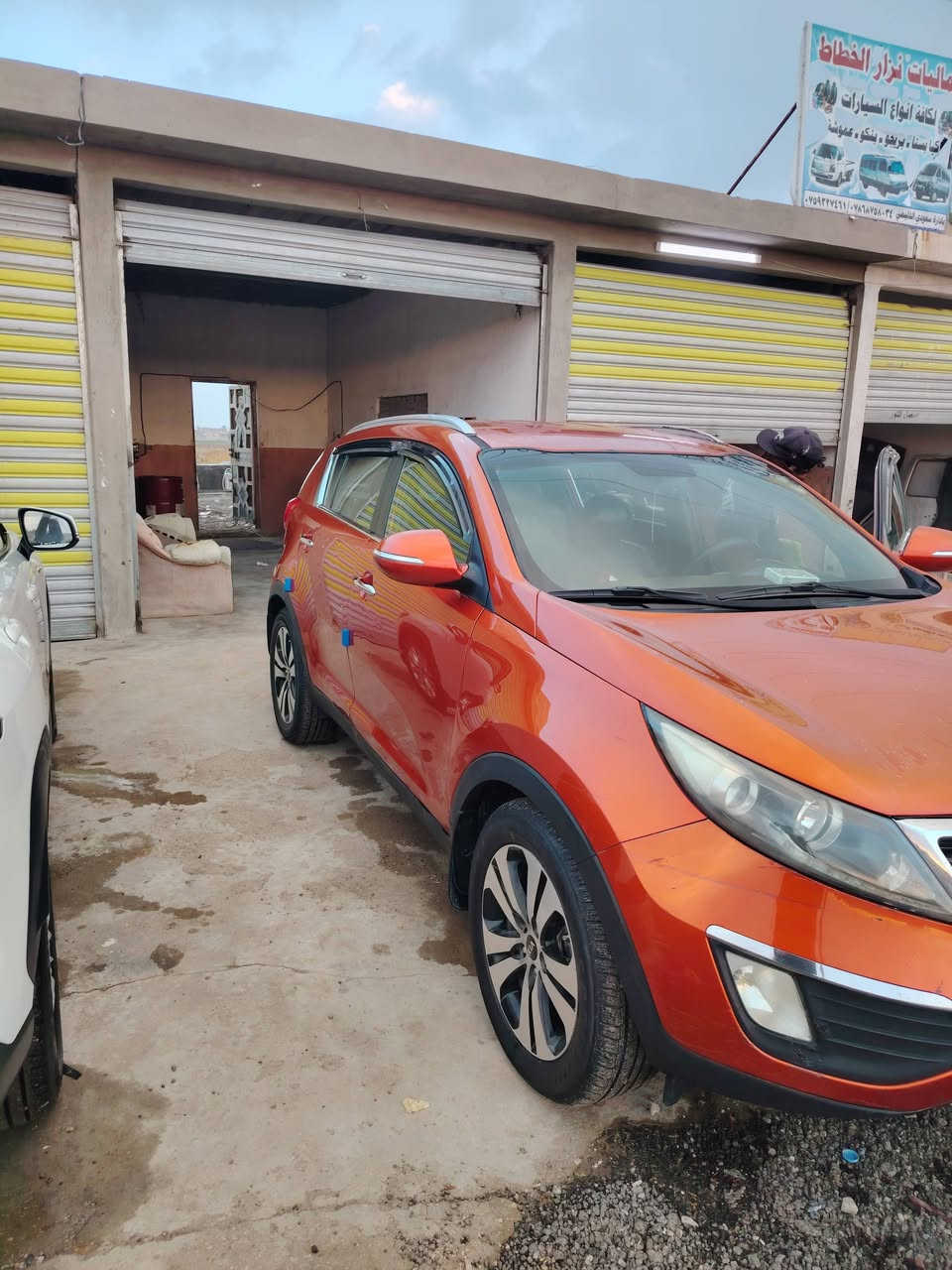 سلام عليكم سبورتج موديل ١١ خليجي مكفوله عدى بارد وتكحيل مكينه ٢٠٠٠ دوش اربيل انكليزي بسمي سياره جاهزه سعر ١٣٠ وبيهه مجال المكان بغداد *********** بي وات ساب سونار داخل المنشور
