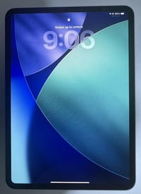 ايباد برو M5 • ٢٥٦ • قلم ابل