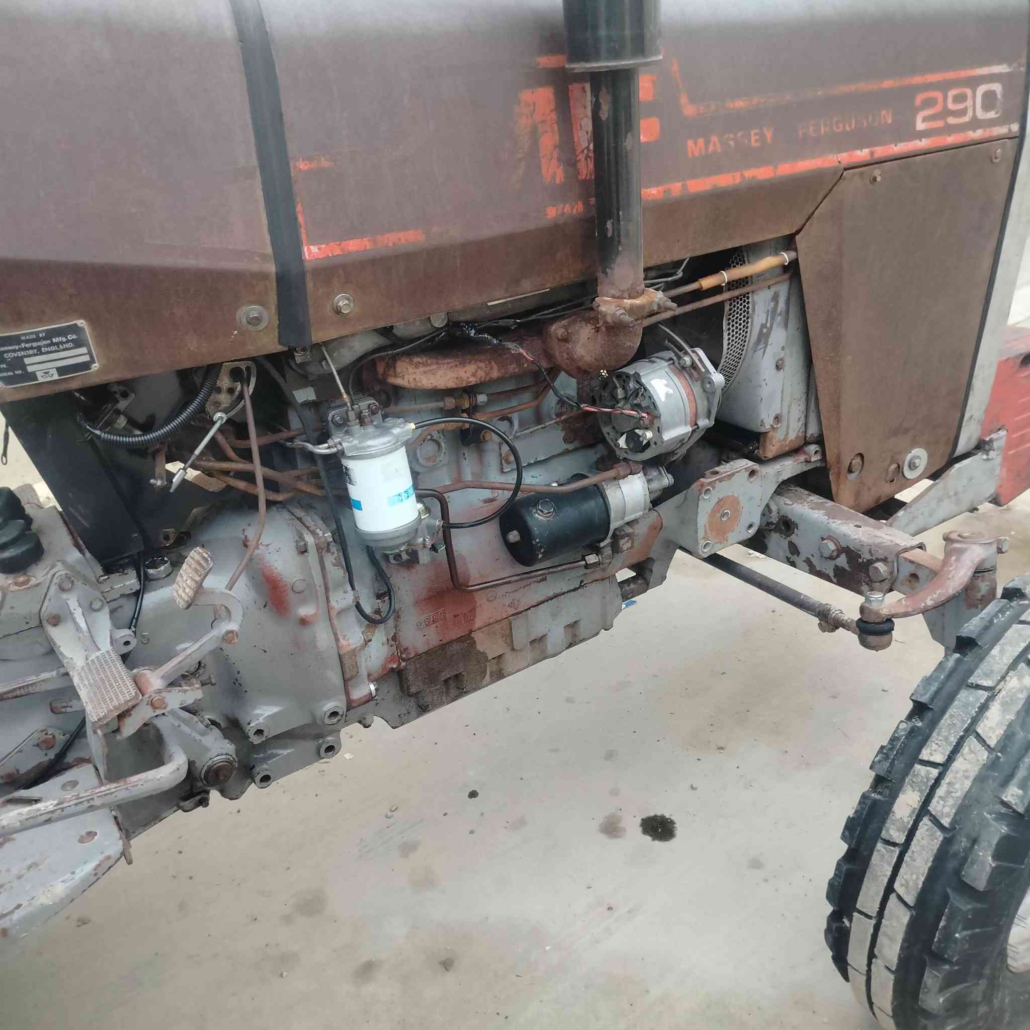 تلكتر للبيع 
وكله شرط مكينه كير اكسن هدروليك 
شرط تحويل ثاني يوم 
رقم انكليزي سنويه لي2029
استفسار اتصل 
***********
***********
