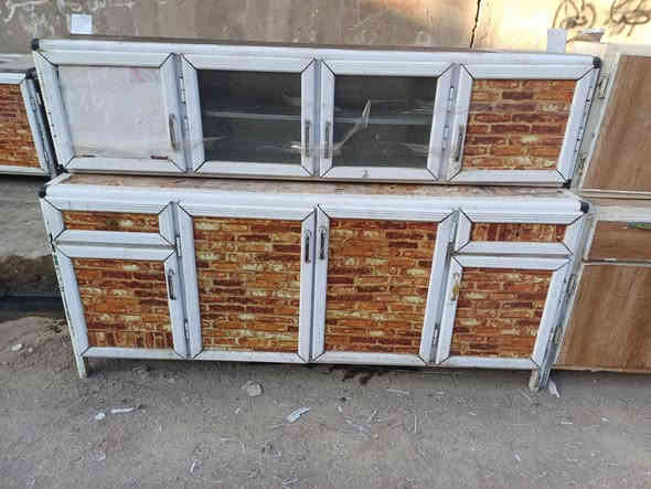 عرض خاص سارعو بل حجز 8 كاونترات ع مترين الكاونتر قطعتين سعر 100 الف شيله وحده 
*********** العنوان الخضر شارع جياشي محلات ال حجي رشيد 😍😍
