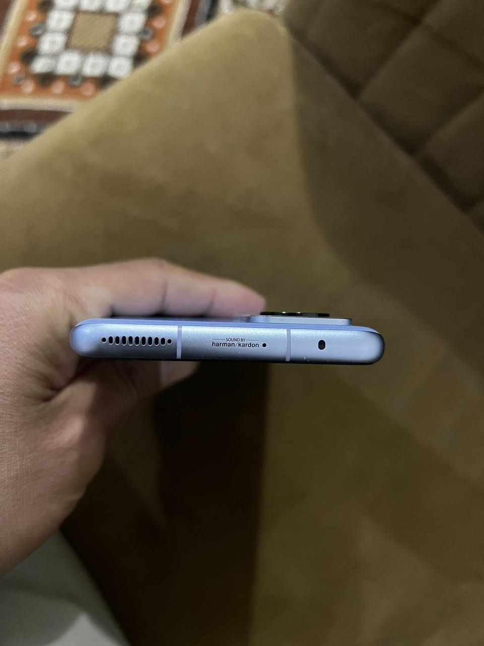 شاومي 12 كامل الملحقات شاحن كارتون جهاز نضيف شخط مابي مكاني مفرك غماس ***********
