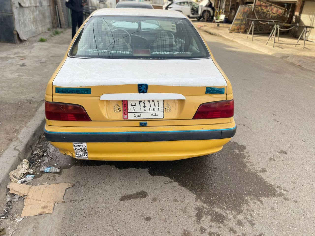 بيجو بارص 11 البيع جديد الصبغ وآله تبديل السعر 33 وبيه مجال كربيات شغال السياره جاهزه تيرات جديد جاهس السياره ***********
