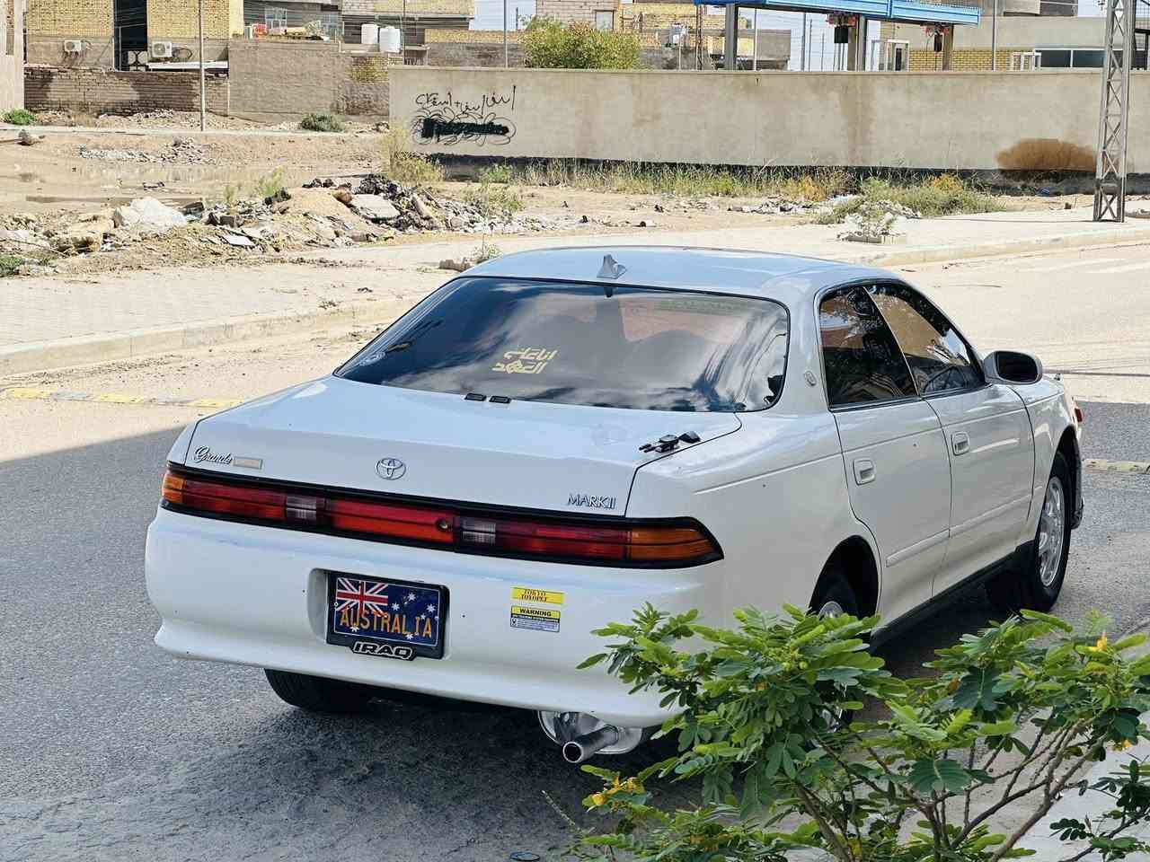 يالله السلام عليكم للبيع مارك نفخ اللون ابيض مديل1993 سياره مكفوله من الكص  والنقل الجثه والعيب الشرعي والتحويل رقم ميسان الدولي مكينه وكير ونجي لا تنقيص ولا تبخير تبريد شغال ثلج تخم بطاين ودشبول وغرفه شرط بالكارتون ارضيه جلد لايت زنون حداده جديده تايرات جدد مضخم صوت ربده شرط السياره احله من الصور استخدام شخصي علا ايدي العنوان البصره مركز المدينه السعر62 موبايل  ***********  السياره جديده كلش وشرط ترايك من البصره الزاخو
