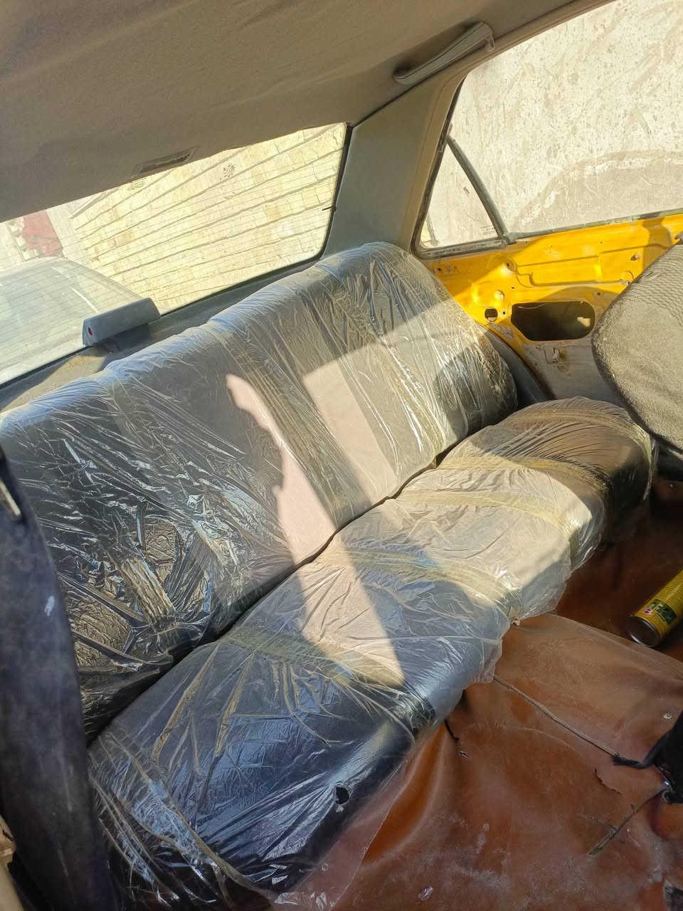 بيجو موديل 9 ماندل راعيها  مصبوغه اساس حاليا
سنويه عضم منتهيه مكينه وكير السياره شغاله كلشي مابيها 

ابيع كوم حديد

 بمليون وربع قفلها 

مدينه الصدر 

***********
