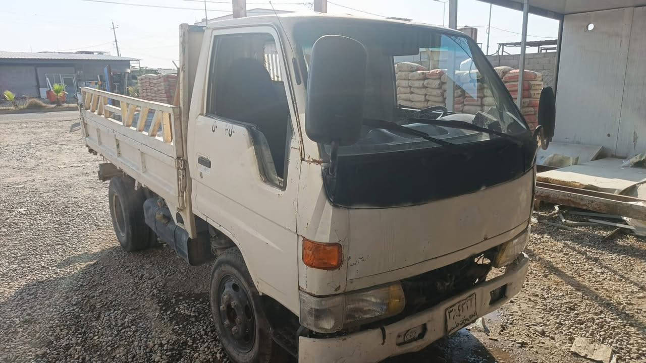 قەلاب دانیە 16B   گیر تۆماتیک 
گیرو مەکینەو ئەکسلی بەشەرتە سیارەکە یک دینار مەسروفی تی دانیە أربيل, العراق


**إذا كنت صاحب هذا الإعلان وتريد حذفه لأي سبب، رجاءا أرسل رسالة إلى الدعم الفني**