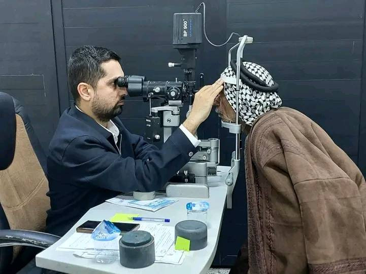 👨‍⚕️ الدكتور ذو الفقار غني الكندي

🔹 اختصاص طب وجراحة العيون
🔹 اختصاص دقيق في جراحة الشبكية وقص السائل الزجاجي

💠 الخدمات الجراحية والعلاجية التي يقدمها تشمل:
✅ جراحات انفصال الشبكية بجميع أنواعها (الاعتيادية والطارئة)
✅ علاج وإزالة تليفات الشبكية المعقدة خاصة الناتجة عن مرض السكري
✅ معالجة وإزالة نزف الشبكية بمختلف أنواعه
✅ إزالة الأغشية فوق الشبكية وإصلاح ثقوب الشائبة الصفراء
✅ جراحات سقوط العدسة المعقدة مع زراعة العدسات الصناعية
✅ رفع وإزالة السليكون العلاجي بمختلف أنواعه
✅ عمليات الماء الأبيض المتقدم والمعقد بدون خيوط جراحية باستخدام تقنية الفاكو الحديثة
✅ جراحات الماء الأسود المتقدمة (الگلوكوما)
✅ علاج أمراض الشبكية بالحقن داخل العين والليزر الطبي
✅ عمليات تصحيح وتقويم الحول للأطفال والكبار

🌟 خبرة طبية متقدمة… أجهزة حديثة… رعاية صحية متكاملة لخدمة عيونكم 🌟
📞 للتواصل والاستفسار:
*********** 

 العنوان:
1️⃣ الديوانية شارع الأطباء شارع الكهربائيين مجمع قاف الطبي ✴️يتواجد كل أيام الاسبوع عصرا✴️
2️⃣ مركز السيدة زينب الكبرى (ع) التخصصي للعيون كربلاء المقدسة – شارع قبلة أبو الفضل العباس (ع) منطقة باب الخان – الفسحة بناية مجمع سيد الشهداء (ع) الخدمي ✴️يتواجد يوم السبت صباحا✴️
3️⃣ مستشفى أمير المؤمنين التخصصي للعيون النجف الإشراف شارع الكوفة خلف محكمة النجف الإشراف ✴️يتواجد يوم الأحد صباحا ✴️
