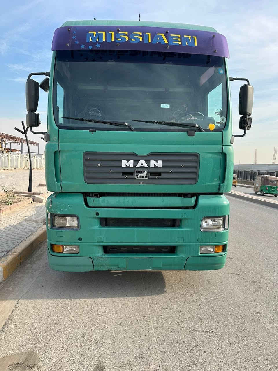 سلام عليكم
مان 2004 صهريج بل سنويه حجم 460 كير اوتوماتيك

رقم ***********
