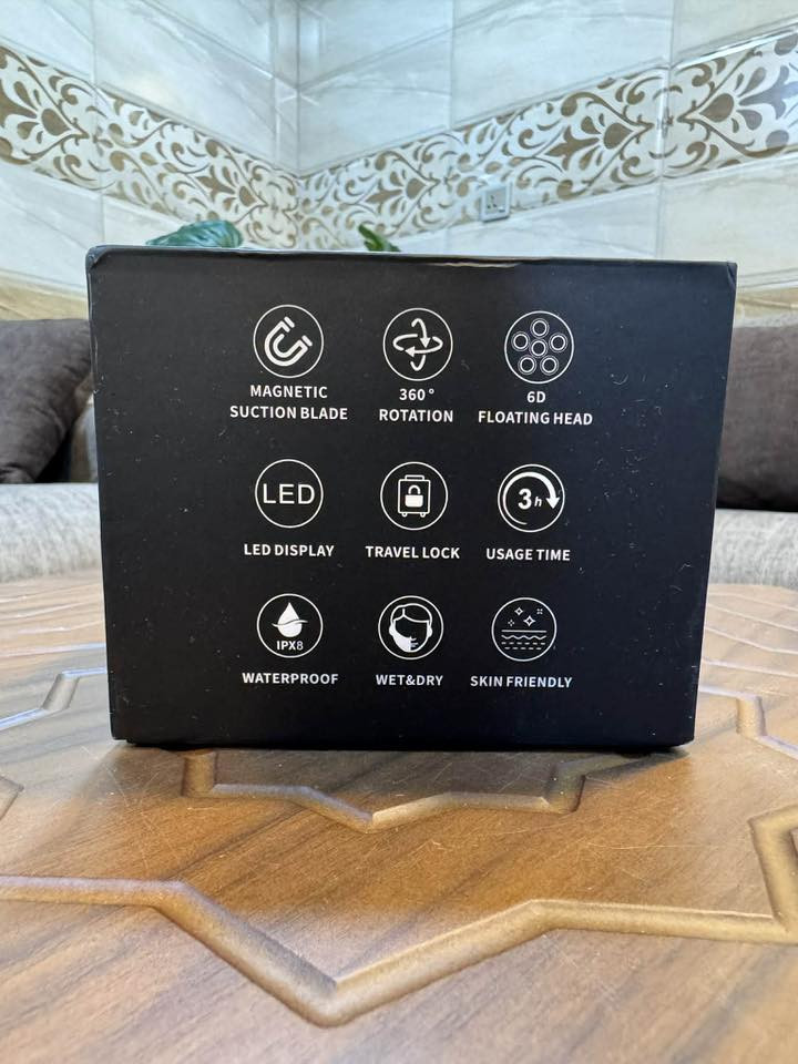 السلام عليكم
مكينة حلاقة جلاية ضد الماء شحن تايب سي جديدة ما مستخدم كامل ملحقات


**إذا كنت صاحب هذا الإعلان وتريد حذفه لأي سبب، رجاءا أرسل رسالة إلى الدعم الفني**