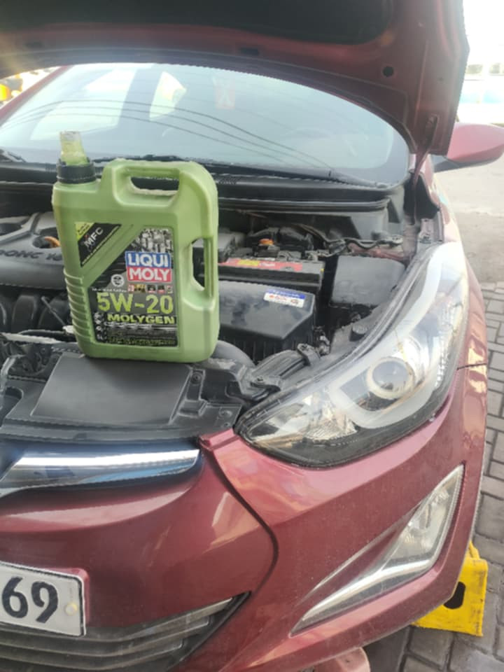 زيوت لكويمولي الالمانية
- زيوت تخليقية بالكامل 100%
- تقنية عالية ضد التاكل والتاكسد
- تقليل اجهاد المحرك
- حماية و تنظيف داخلي لاجزاء المحرك
- خاضع للمواصفات القياسية  لمعهد البترول API
- مطابق لمواصفات الجمعية مهندسي السيارات SAE
الموزع المعتمد ومركز الخدمة المعتمدة
ورشة المهندس مصطفى فحص وبرمجة السيارات
#مصطفى_فحص_وبرمجة
#ورشة_المهندس_مصطفى_لصيانة_السيارات
#ورشة_المصطفى_LIQUI_MOLY
- بلكات - نوزلات - مجاول - فيتبم - فلتر بنزين 
- فحص وبرمجة وصيانة السيارات بالكمبيوتر
- تبديل زيت المحرك مع الفلاتر
- تبديل هيدروليك كير وتورباين بالجهاز 
المشتل - الشارع العام - قبل تقاطع الاجراس


**إذا كنت صاحب هذا الإعلان وتريد حذفه لأي سبب، رجاءا أرسل رسالة إلى الدعم الفني**