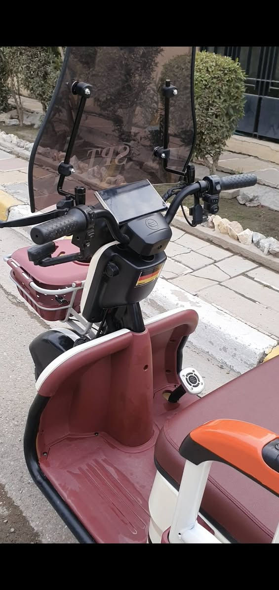 الحجم الكبير ٩٠٠ هاتف ***********
