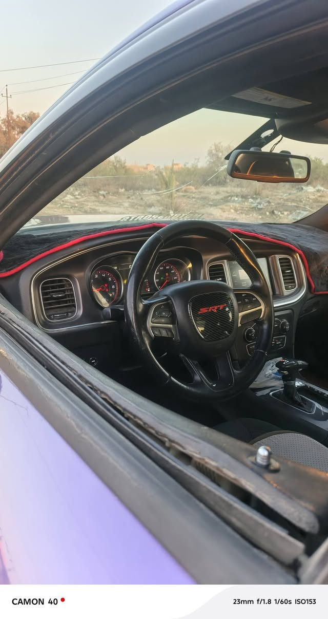 سلام عليكم جارجر للبيع او المراوس حسب القناعه السياره موديل ٢٠١٦ لون بنفسجي تغير لون السياره ٦سلندر داخل جلد فول السياره ماعده السلايت تبريد ثلج صدر الامامي نص عمر الخلفي جيد غرفه السياره حلوه شاشه جبيره تخم سماعات جدد كير ومكينه كفاله مكينه ٣٦٠٠ السياره مصبوغه عام تغير لون حادثه جاملغ امامي وباب السايق السعر ١٢٥ العنوان تاجي سبع البور الرقم ***********
