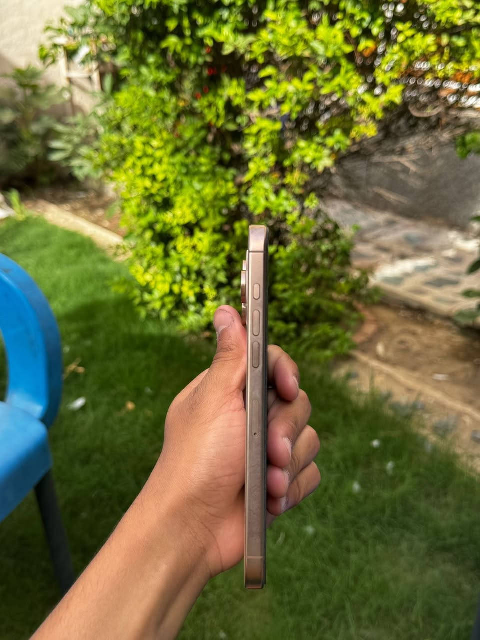 16برو ماكس لون دزرت كامل ملحقات بطاريه 99 مشحون 233 بغداد الحبيبيه سعر 1475 وبي مجال ***********
