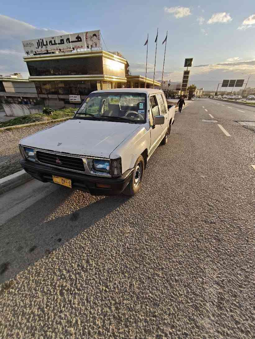 مستەربۆشی مۆدیل 1997گیڕو مەکینە بەشەرت تەقەوڕەقە بەشەر ئاڕمی پلاستی کی سلیمانی  هەموگیانی بەشەرتە ماڵی دۆستە   تکایە نەگۆڕینەوە دەکەم نەبەقیست دەیفرۆشم  21گەڵاو معامەلەیەکی کەم  *********** السليمانية, العراق
