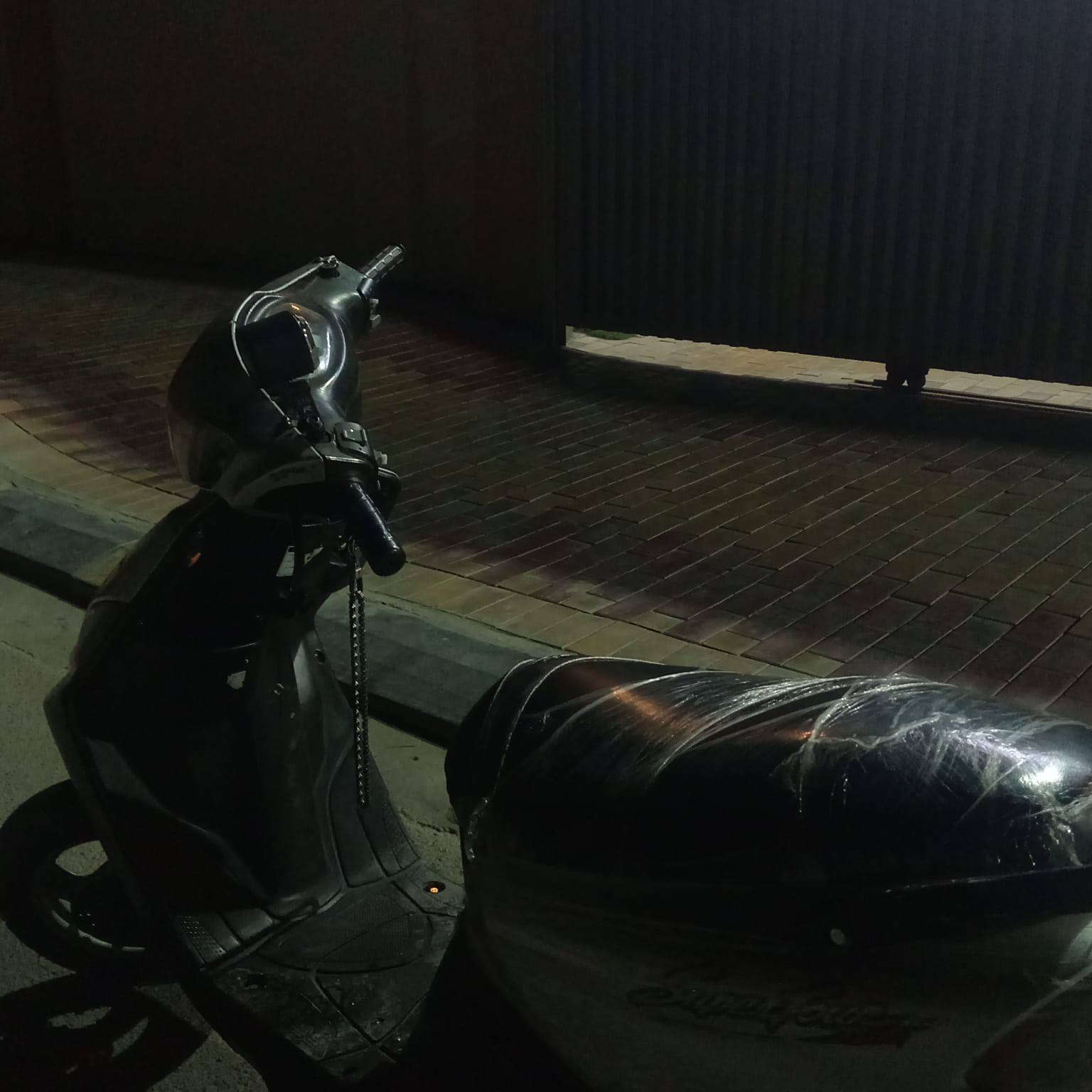 السلام عليكم 
ماكس قجمه للبيع 
كفرات بلادي صالنصة اف ام 
دسك امام 
كهربائيات كاملة نكرة سلف بكل وقت 
شلعة معدل فول 
مكاني بغداد التاجي
***********
السعر 350
