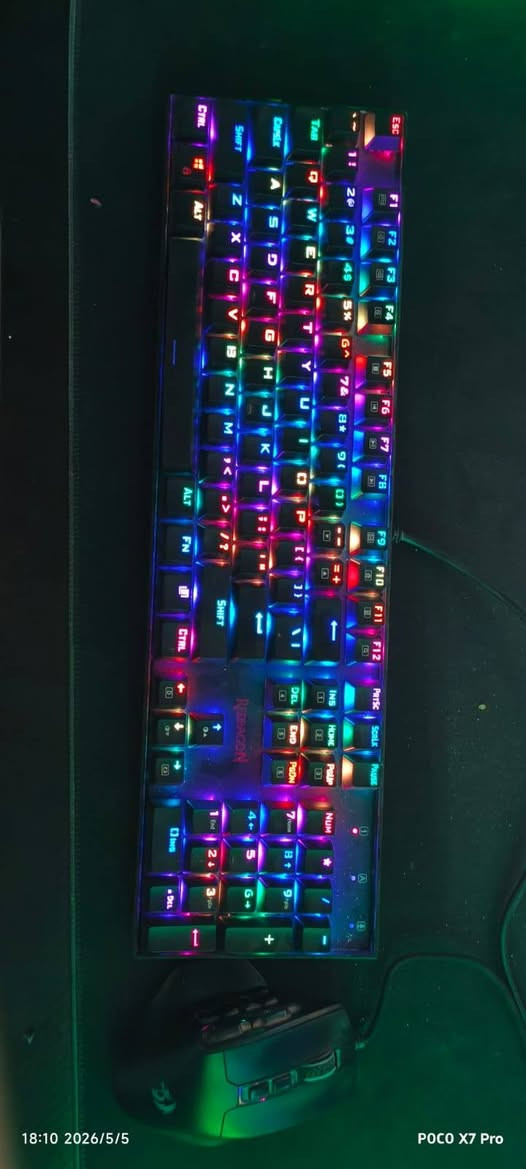سلام عليكم pc game للبيع 
شاشه اسوس 
فول اج دي 120
I5 جيل 12
هارد الاول m.2 120gb 
هارد الثاني ssd 512
الثالث hdd 1tb 
كرت 3060 12g من كيكا بايت 
رام 16gb 
, كيبورد مثل ما موضح rgb الازرار تتفكك 
الماوس كيمنك 
مكاني بغداد المحموديه 
*********** واتساب 
*********** 
الي يحب يشتريها سعرها مليون وميه وبيها مجال للطيبين
