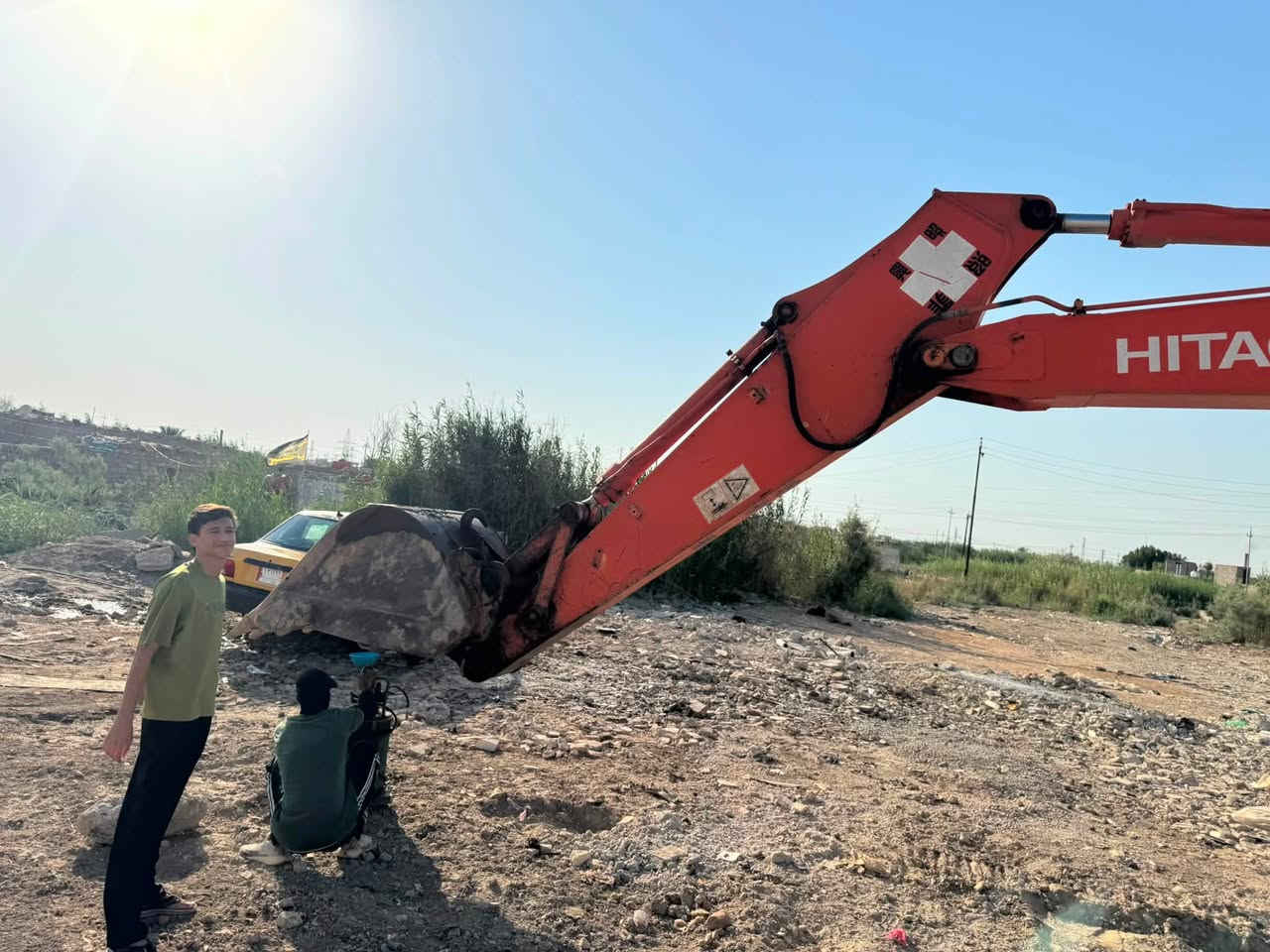 للبيع حفارة هيتاشي z3مأسسة جك نقار كفاله عامه ممفتوح برغي بيها جاهزه كل شي شغال تبريد كهربائيات حداديه مكانها ديوانية حي الفرات ***********
