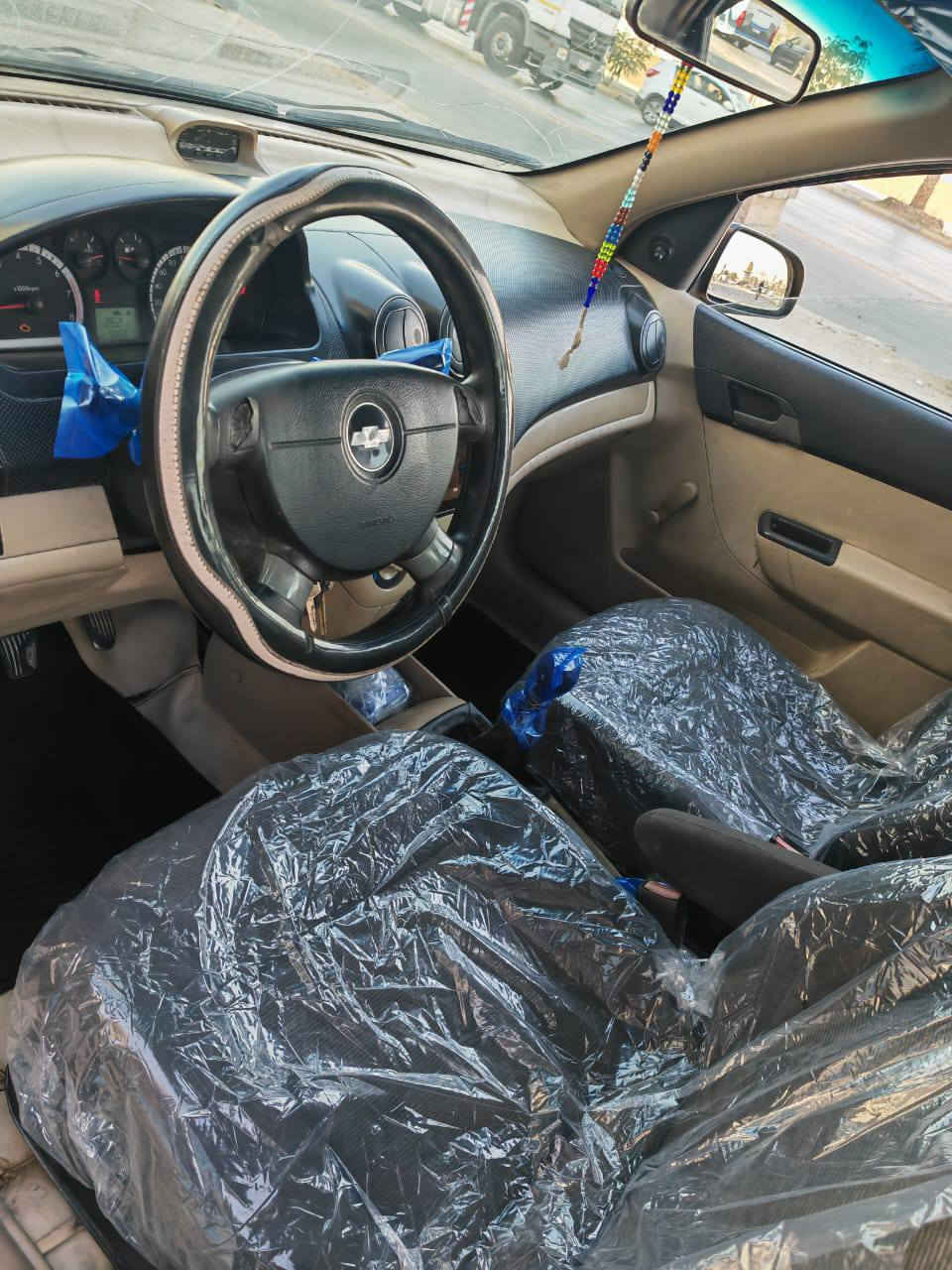 السلام عليكم
هاي السياره أطلب عليها مبلغ ٤٠ ورقه وإني راح احجزها وهذا رقمي ***********
