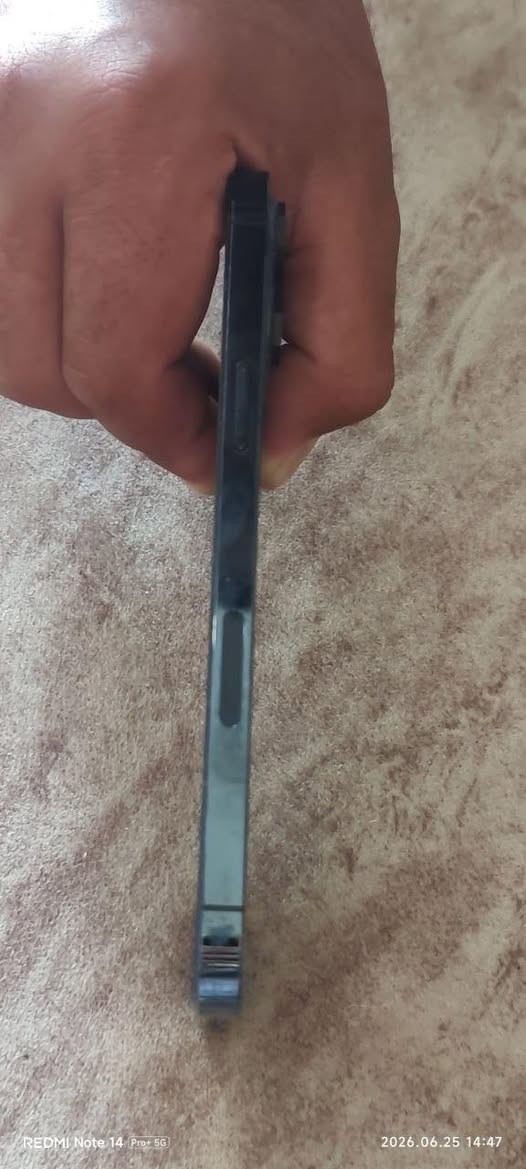 أسلام عليكم عندي ايفون١٢بروماكس ذاكره ٢٥٦جهاز نضيف كلش برقي واحد ما مفتوح ونت افحص براحتك سعر ٥٠٠وبيه مجال ***********وتساب مكاني بغداد بطاريه ٦٦٪؜

