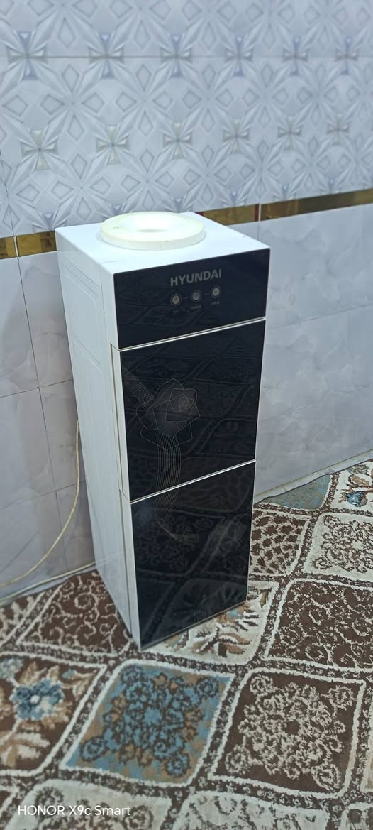 براد ماء للبيع ماء حار و بارد نظيف كلش وماداخل تصليح شرط تجي تشوف الماي مالته اله تاخذه بسعر ٦٥ الف للتواصل ***********
