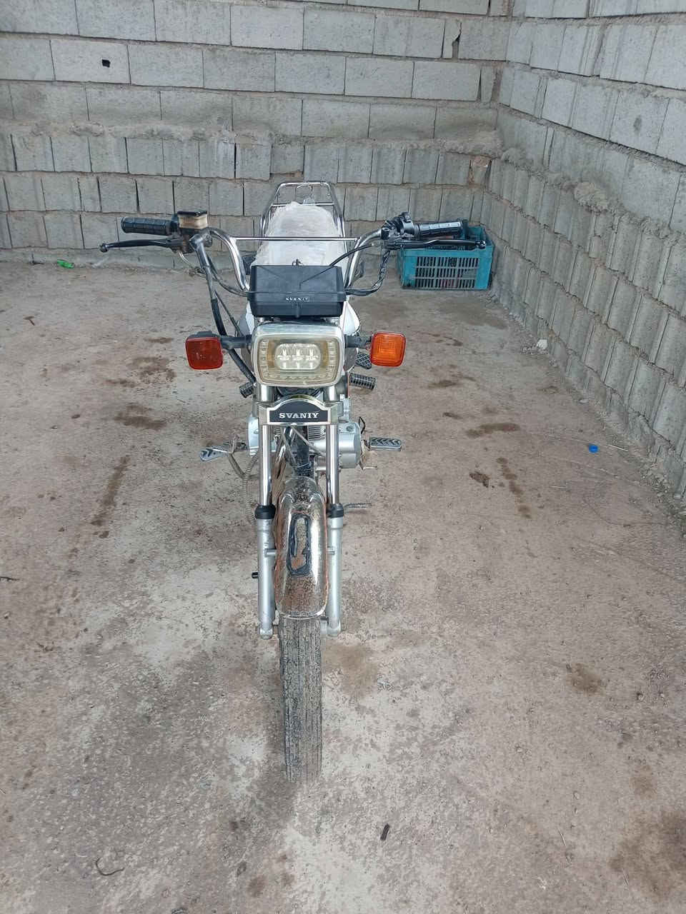 ماطور خمسه كير موديل 21محرك نضيف كهربائيات شغاله سلف شغال وياله انضاف السعر 400وبيه مجال مكاني الحويجه داخل لتصال ***********
