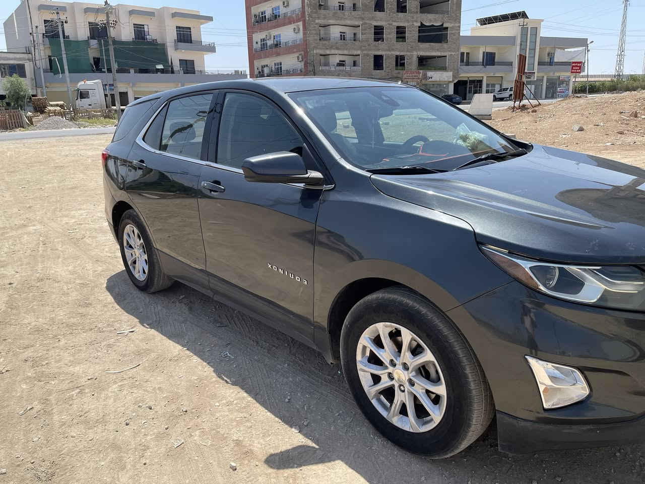 سلام عليكم 
شوفرليت أكوينكس موديل 2020السياره حره باسمي رقم دهوك 
‏‎ 
‏‎1 - شاشة كبيرة 
‏‎
‏‎2- حساس قياس ضغط الاطارات 
‏‎3- ويل كب 
4- سايد بريك بصمه
‏5- بصمات عدد 5 ، اربع ابواب + التشغيل .
‏‎6- التوقف الاوتماتيكي ، خاصية توفير الوقود .
‏‎7- مثبت ، سرعة ،، كروز ،، .
‏‎8- تحكم كامل بالاستيرن
9/ اواكس بلوتوث ، واي فاي 
10شاشة لكشف الاعطال مع عداد
11 تبريد قطعتين 
12 /كير اوتو 
13/محرك 4 سلندر ( 1500 ، توربو 
14/كامرا خلفيه دواره
⭕السيارة بيها جاملغ وباب امامي الأيمن
للتواصل عن السعر الاتصال بالرقم *********** متوفر واتس وفايبر
