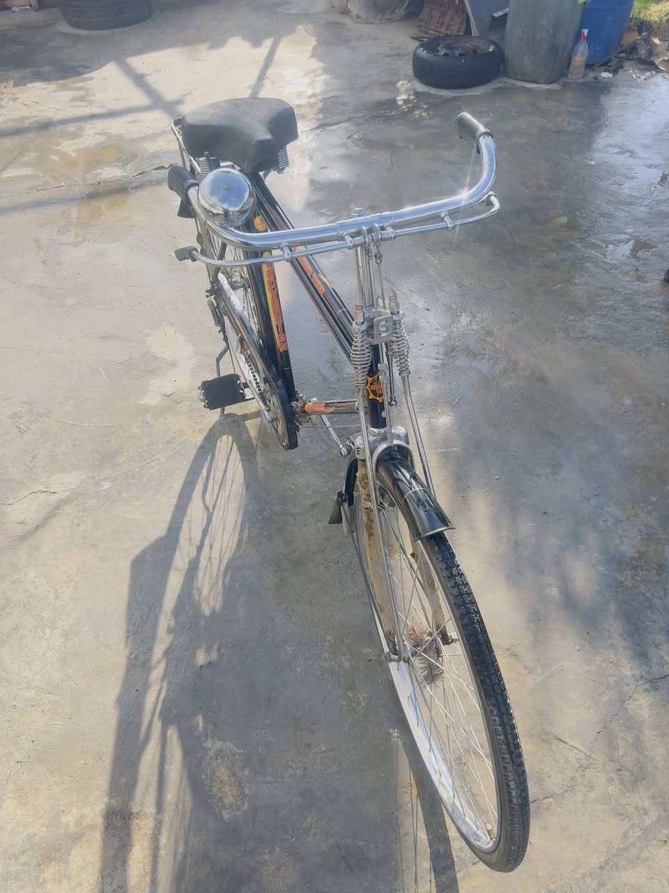 السلام عليكم اخوان
بايسكل سفرجين 28 مخزن جديد مامركوب 
للبيع مكان ديالى خان بني سعد
***********
