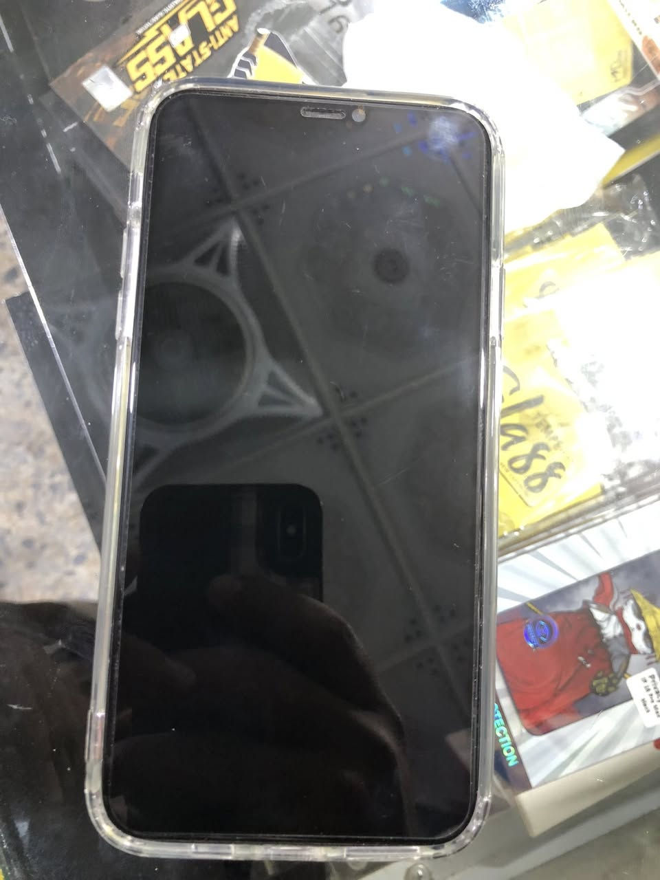 ايفون 11 برو ماكس للبيع فقط
نضافه الجهاز 85% ✅.                                                   

مبدل بطاريه فقط و اصليه وكاله انسى شي اسمه صرف الشحن 

 الشاشه بيها شخوط بسيطات كلش حتى ما مبينات بس احجي كلشي للامانه ✅

مكاني بغداد زعفرانيه او جسر ديالى + عندي توصيل داخل بغداد فقط 
 
السعر خاص او اتصال ***********
