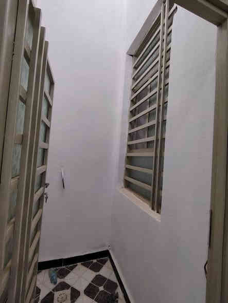 دار للبيع المساحة 80متر مع كافه خدمات تبليط ماء كهرباء طابو زراعي سند 25اقرار محكمه تنازل بسم المشتري قريبه للشارع العام مقابل ملحق قريه الغدير السعر 25مع المجال اتصل ***********
